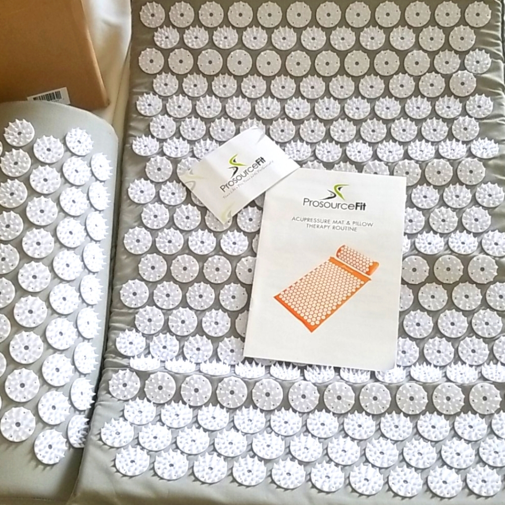 Prosource Fit acupressure mat and pillow